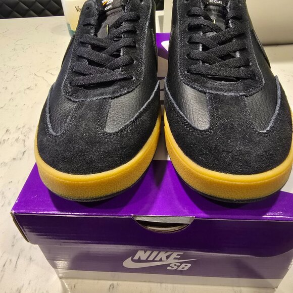 Nike SB FC Classic - Black/Anthracite-Black-Vivid Orange MEN'S 10 NEW IN BOX - Picture 3 of 10